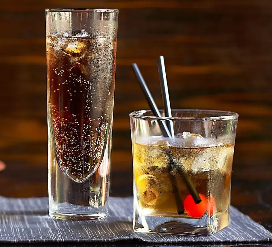 Black Russian (Black Russian) cocktail &#8211; a child of the Cold War