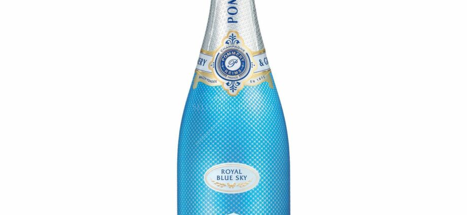 Blue champagne: what is it, brands, is it worth buying