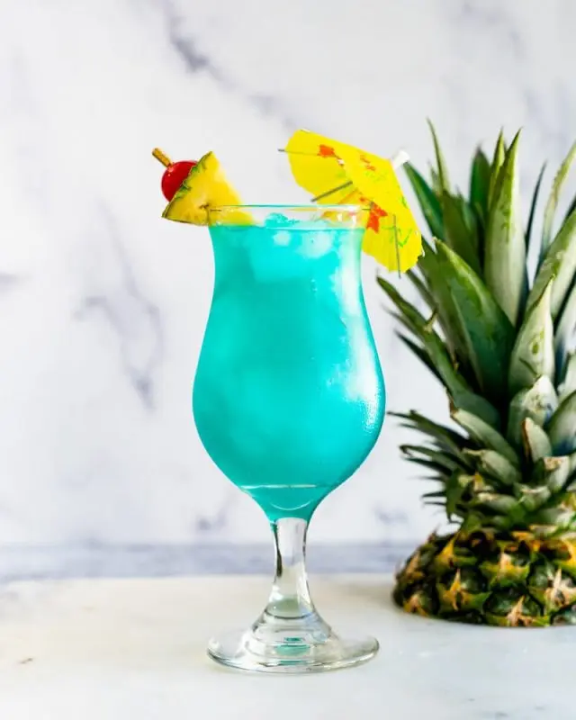 Blue Hawaii cocktail recipe