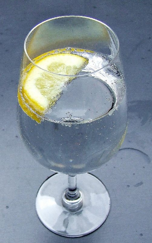 Carbonated vodka: original alcohol or dangerous &#8220;swill&#8221;