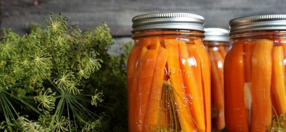 Carrot tincture with dill