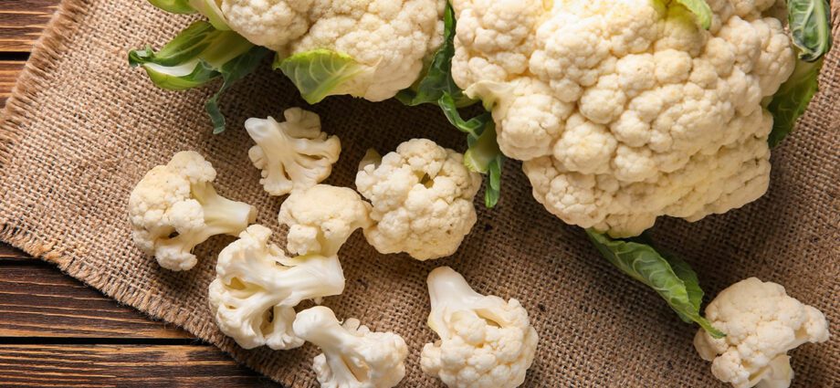 Cauliflower: what is it eaten with?