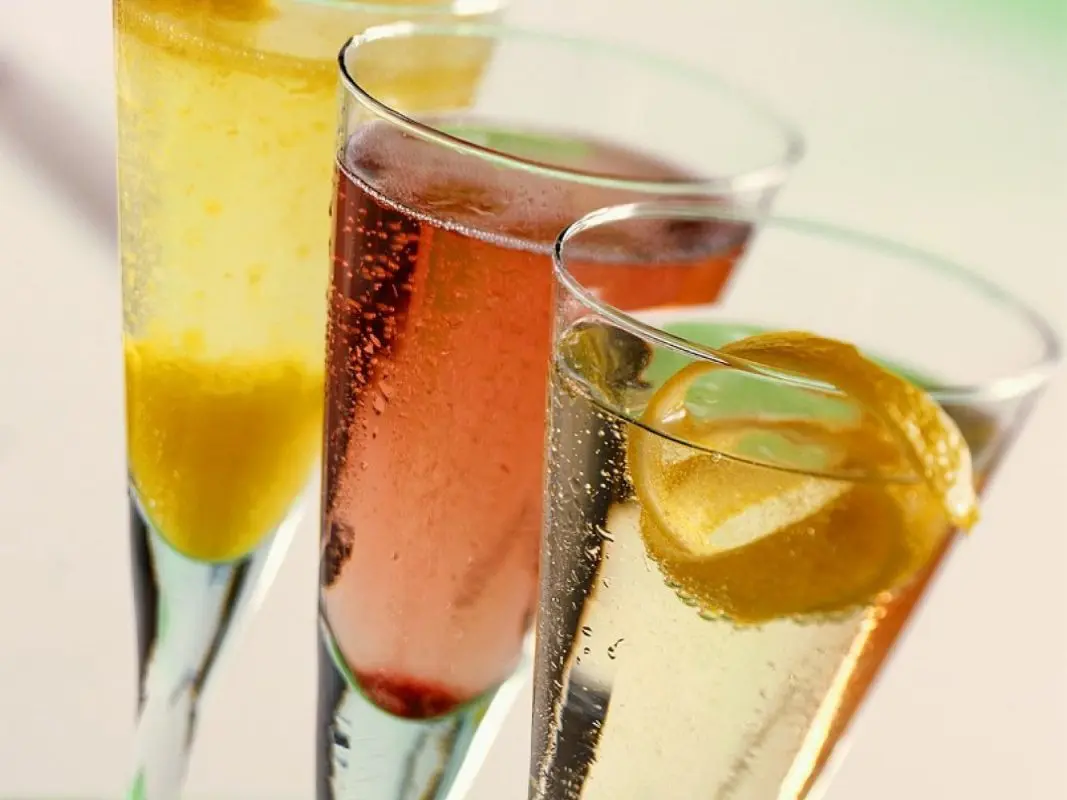 Champagne Cocktail &#8211; 3 best recipes, composition, proportions and history