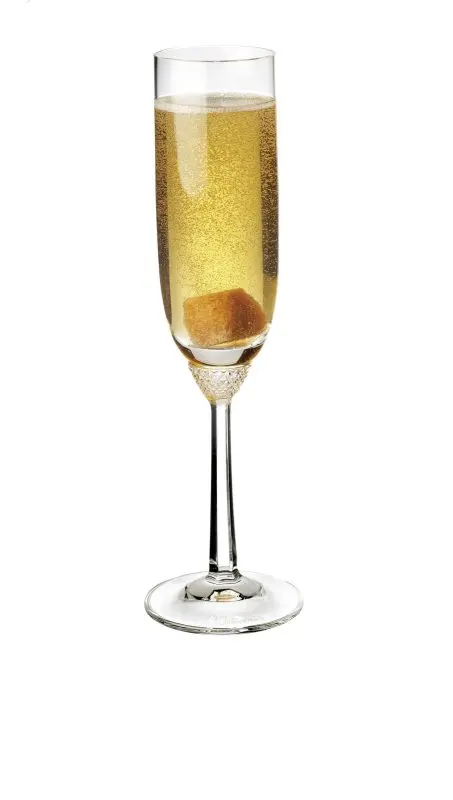 Champagne Cocktail &#8211; an appropriate mixture of cognac and champagne