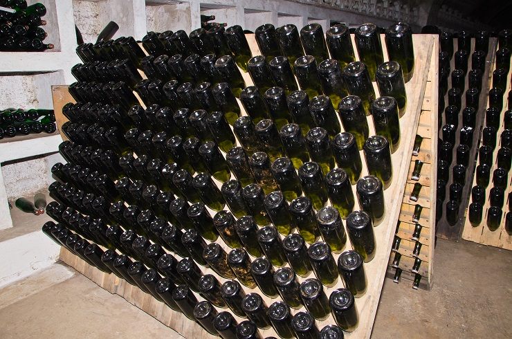 Champagne production technology