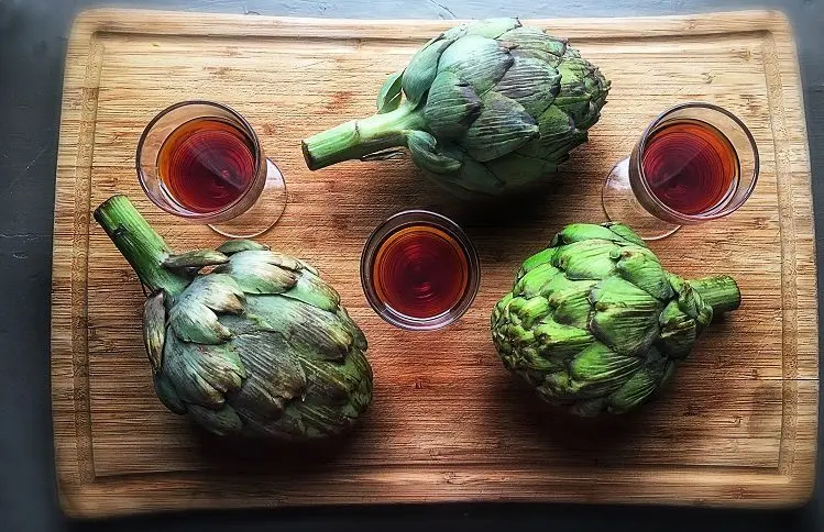 Chinar (Cynar) &#8211; Italian artichoke liqueur