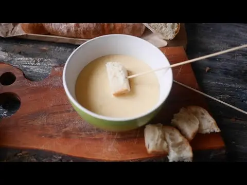 Classic fondue - cheese melted in wine