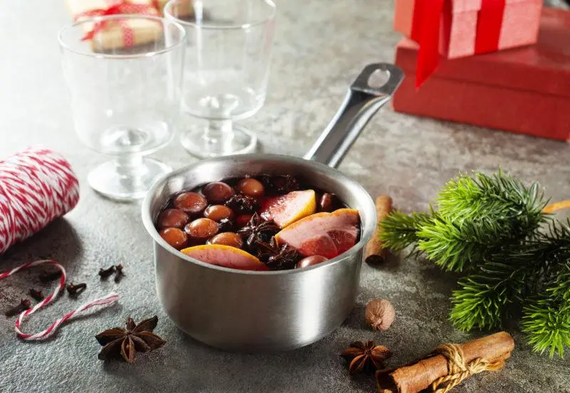 Classic mulled wine as art: 5 recipes from Europe