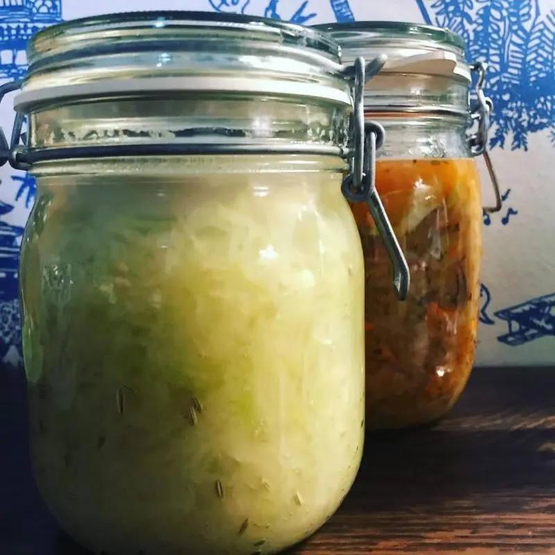 Classic sauerkraut recipes with and without brine