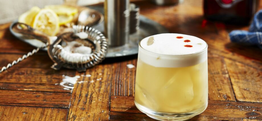 Cocktail Whisky Sour (Whiskey Sour)