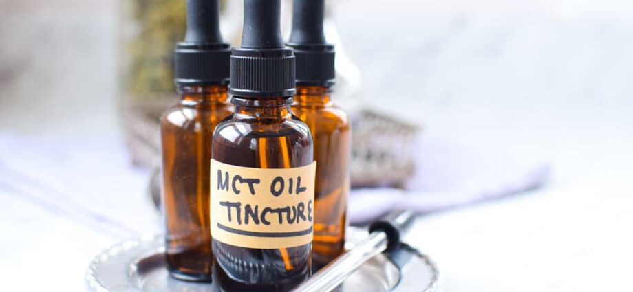 Coconut tincture (from shavings or fresh pulp)