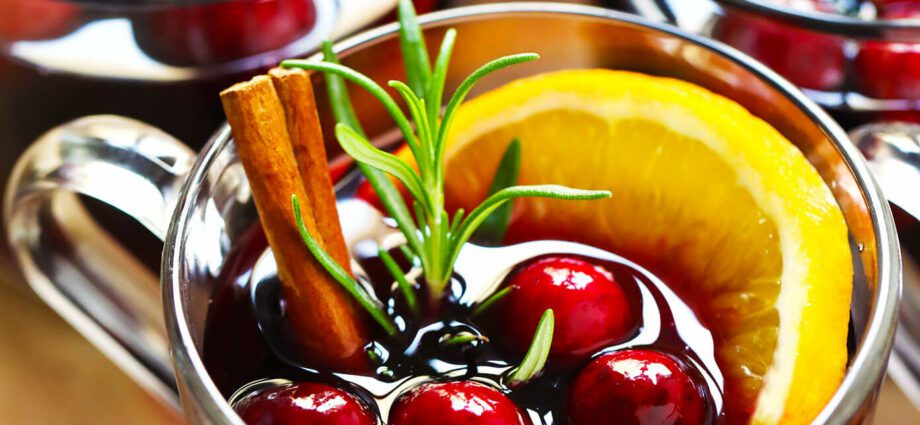 Cranberry wine at home &#8211; 4 best recipes