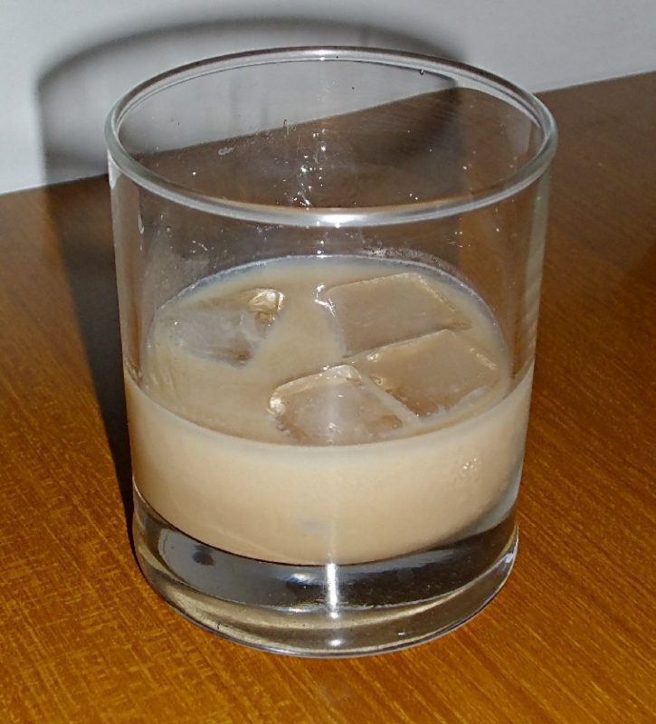 Cream liqueurs (Cream liqueur): concept, types, home recipes