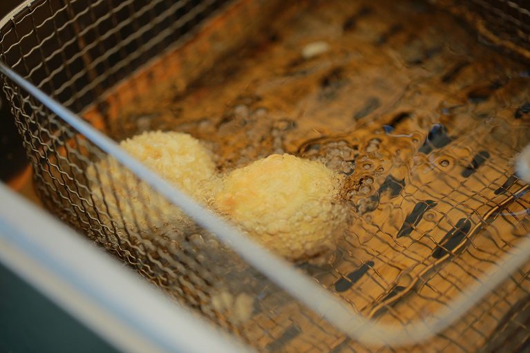 Deep-fried cheese balls for beer