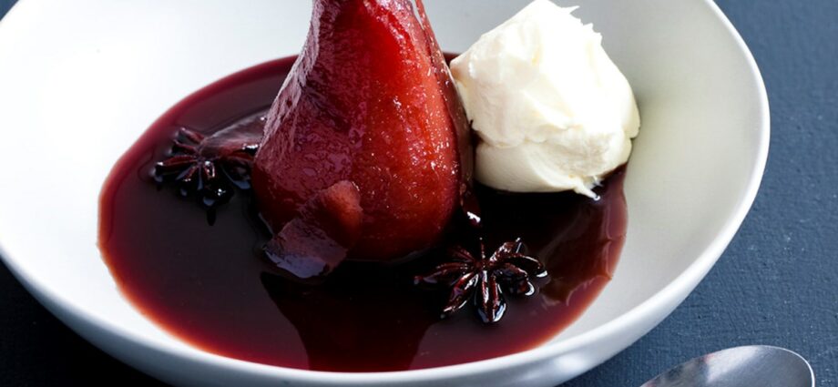 Dessert pear in red wine