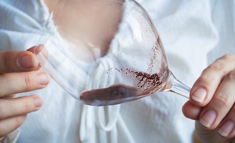 Determining good and bad sediment in wine