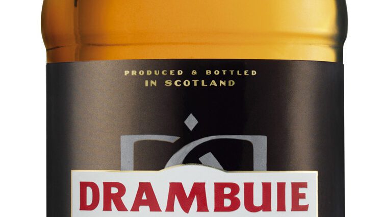 Drambuie liqueur: history, description, how and with what they drink + 9 cocktail recipes