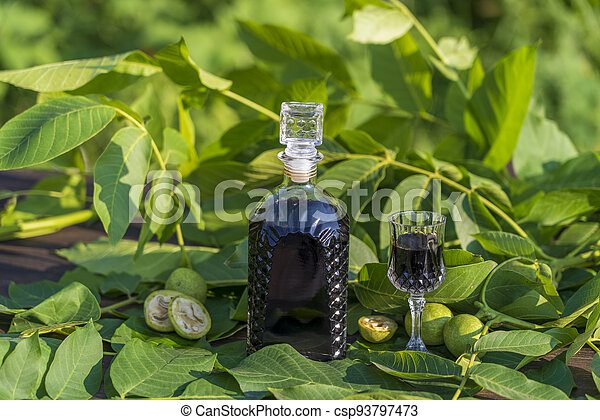 Drinking tincture of green walnuts