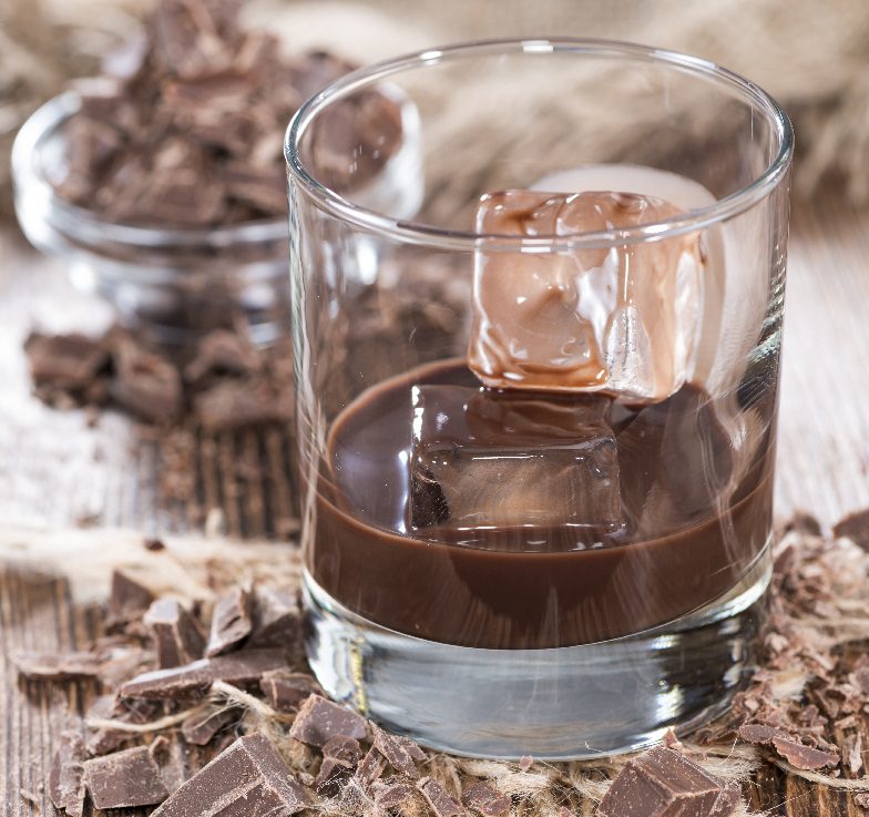 Features of the combination of cognac with chocolate