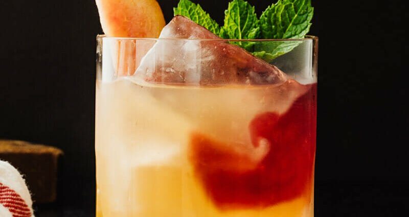 Georgian Peach cocktail recipe