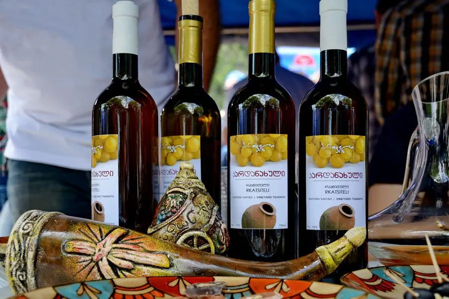 Georgian wine: types + 10 popular brands worth buying