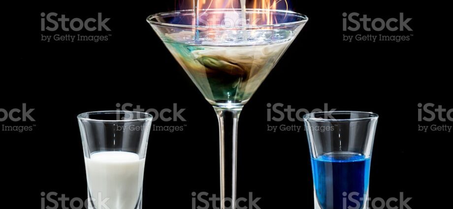 Gone with the wind &#8211; stunning burning cocktail