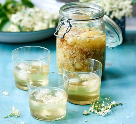 Gooseberry liqueur: 6 recipes at home