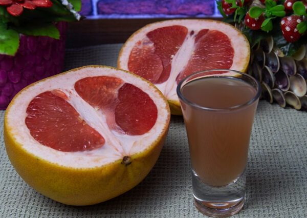 Grapefruit liqueur and tincture: 3 recipes at home