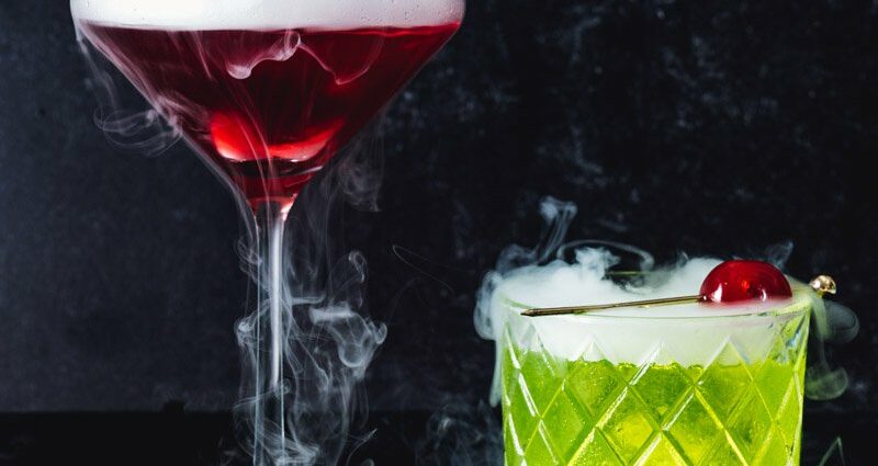 Halloween Alcoholic Drinks: Cocktail Ideas and Examples