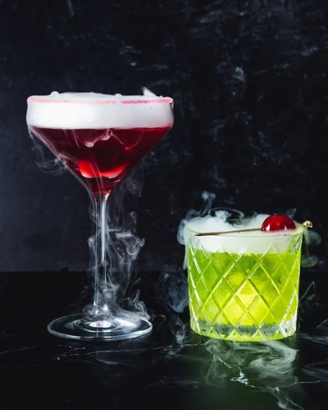 Halloween Alcoholic Drinks: Cocktail Ideas and Examples