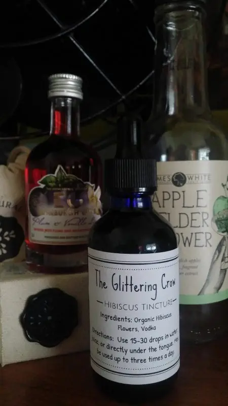 Hibiscus tinctures and liqueurs &#8211; 4 perfect recipes
