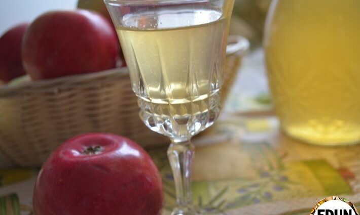 Homemade baked apple tincture