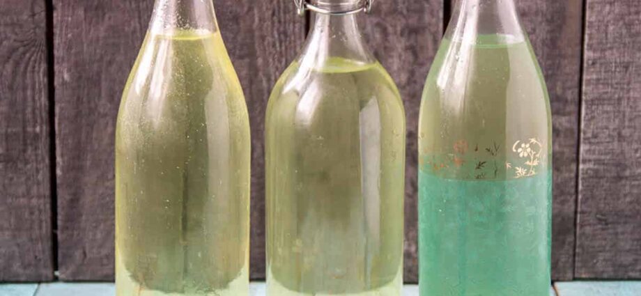 Homemade Limoncello (Limoncello) according to the two best recipes