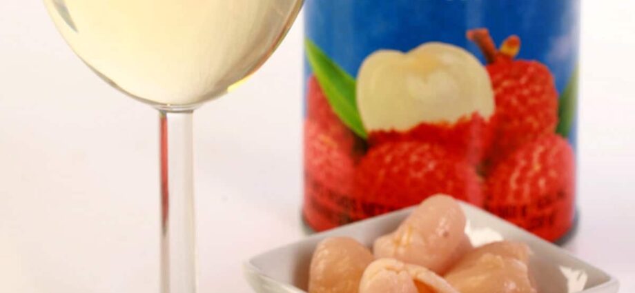 Homemade lychee wine