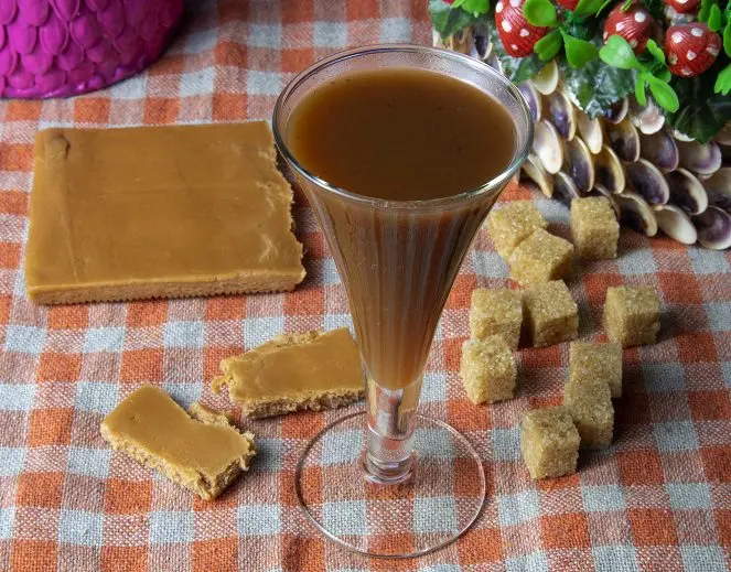 Homemade toffee tincture (liquor) instant