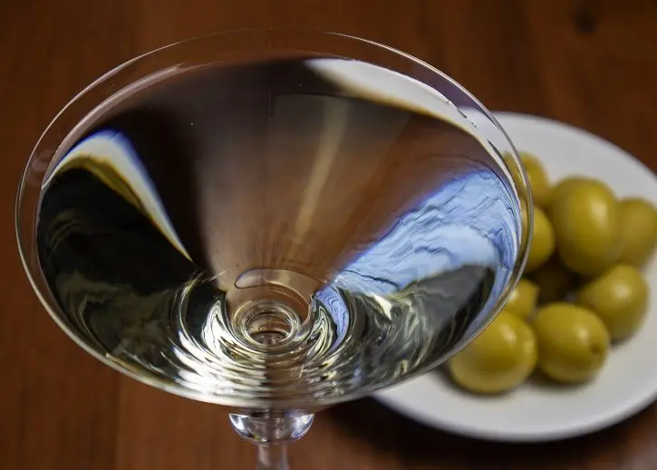 Homemade vermouth as close as possible to a real martini