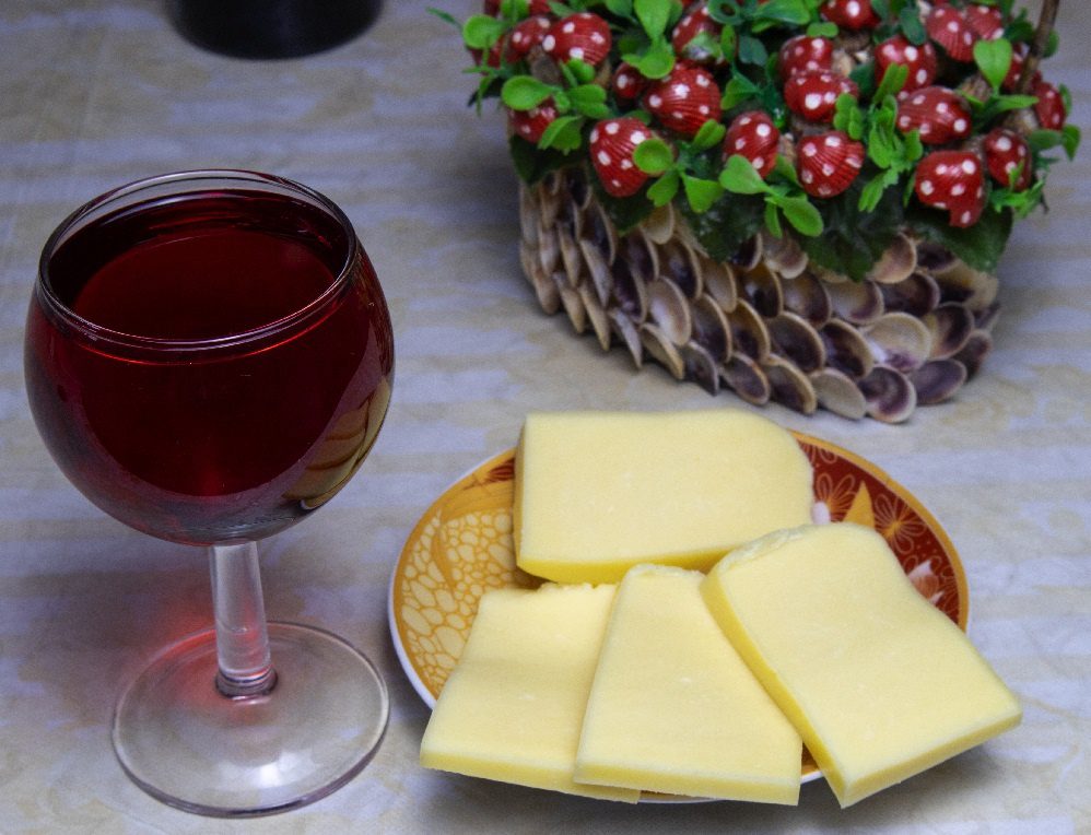 Homemade wine from Moldova grapes: dry, semi-dry, sweet