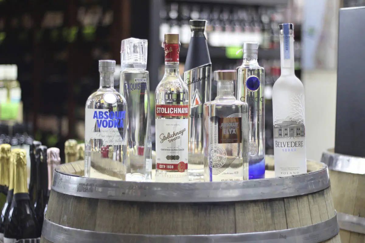 How cheap vodka differs from expensive, except for the price tag: I study the label