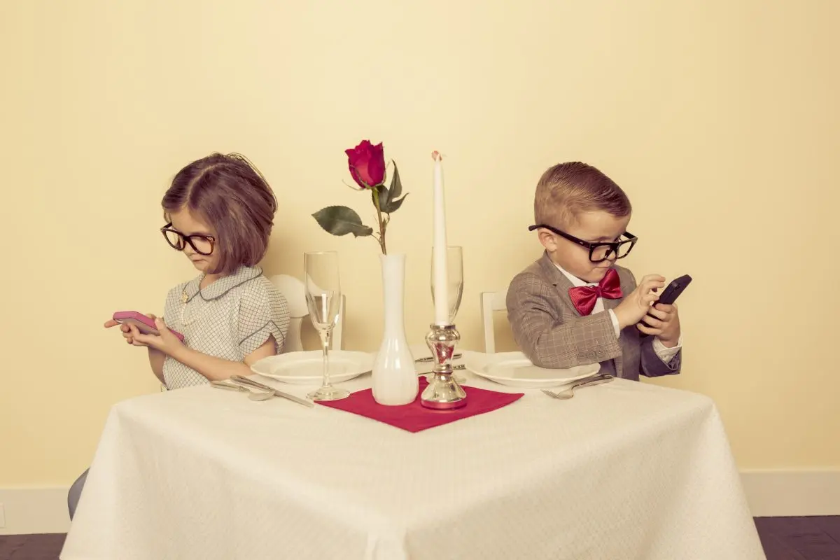 How gadgets spoil our appearance?