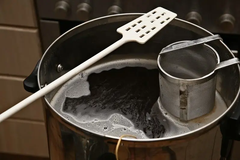 How to brew beer at home according to a traditional recipe