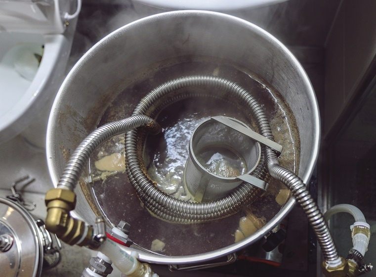 How to brew beer at home according to a traditional recipe