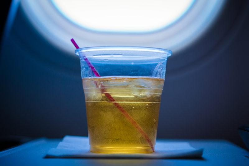 How to bring alcohol on a plane &#8211; top life hacks