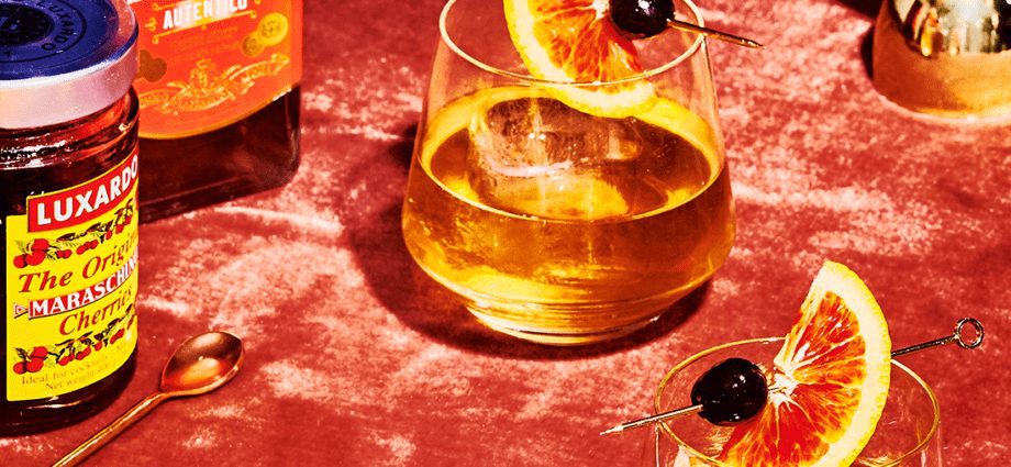 How to drink Amaretto