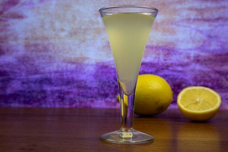 How to drink Limoncello (Limoncello)