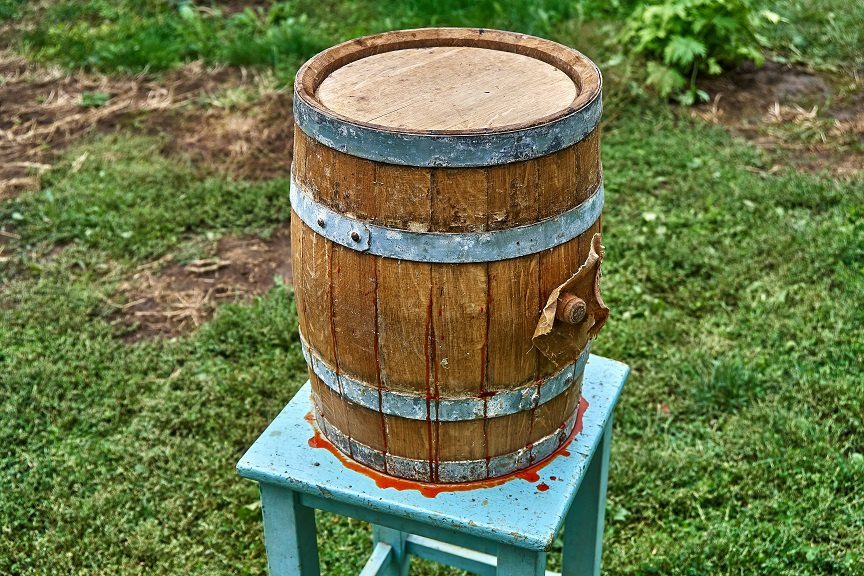 How to fix a leak in an oak barrel &#8211; 4 simple methods