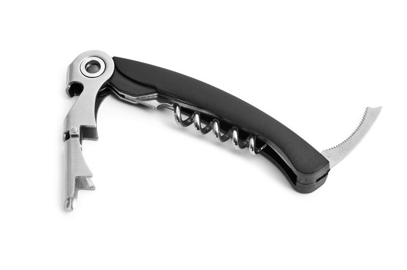 How to open a bottle of wine with a corkscrew &#8211; instructions and video