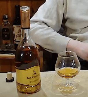 I tell you how to start understanding Georgian cognac: 10 best ones that can compete even with the French