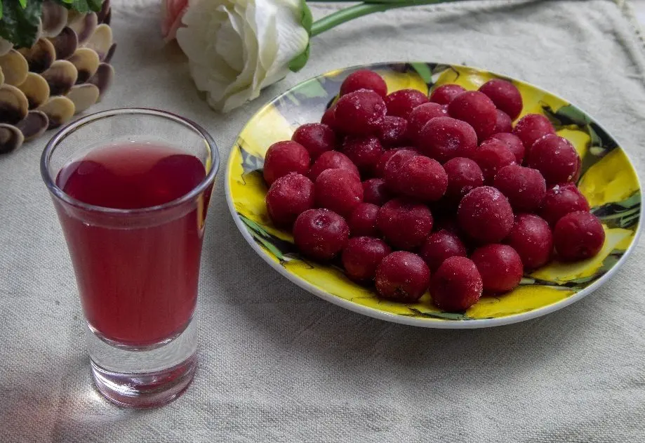 Instant Frozen Berries Pour