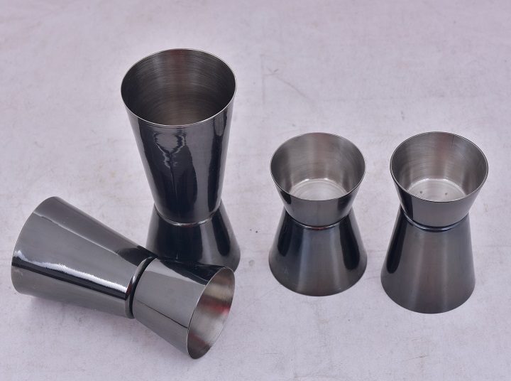 Jigger &#8211; the concept, types and styles of a bar measuring cup