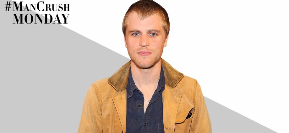 Johnny Flynn: &#8220;Playing Einstein made me realize what it means to be a genius&#8221;